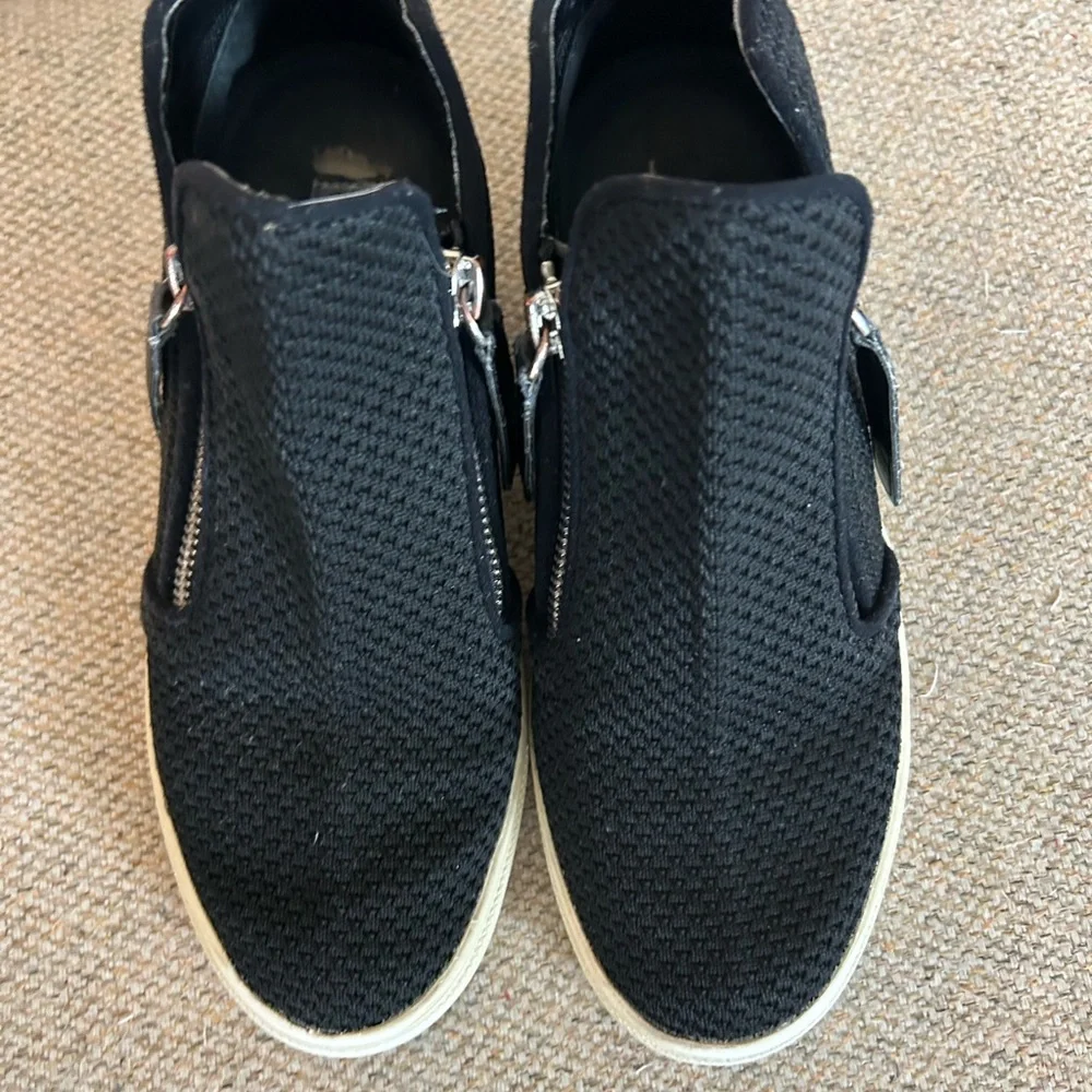 Steve Madden High-Top Sneakers with Zipper - Picture 5 of 6